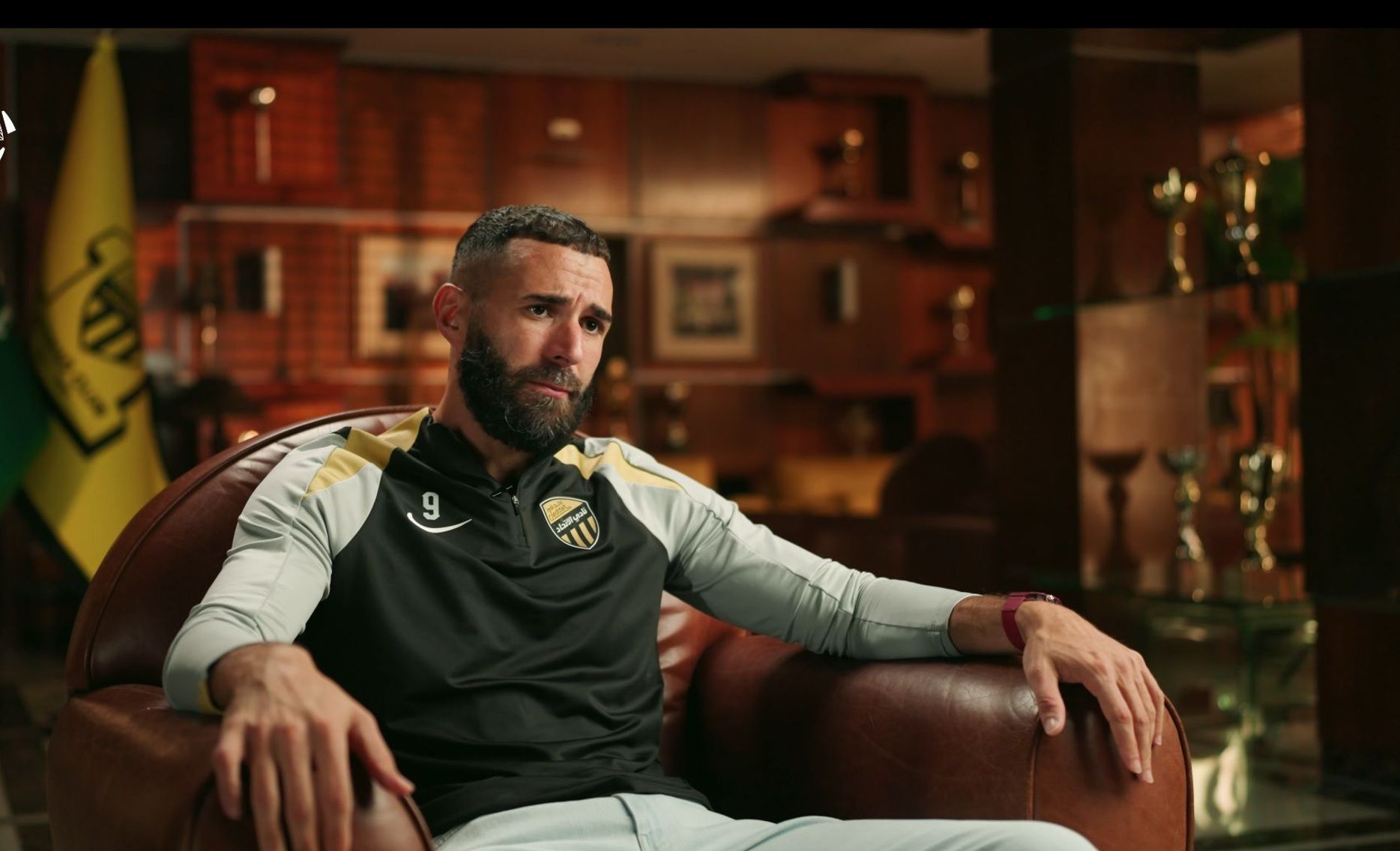 مقابلة بنزيما