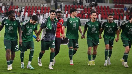 ليلة تاريخية في جدة.. الأهلي يضرب الشباب بثلاثة أهداف