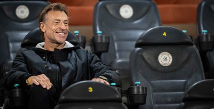 مدرب المنتخب السعودي في مباراة الشباب والرياض