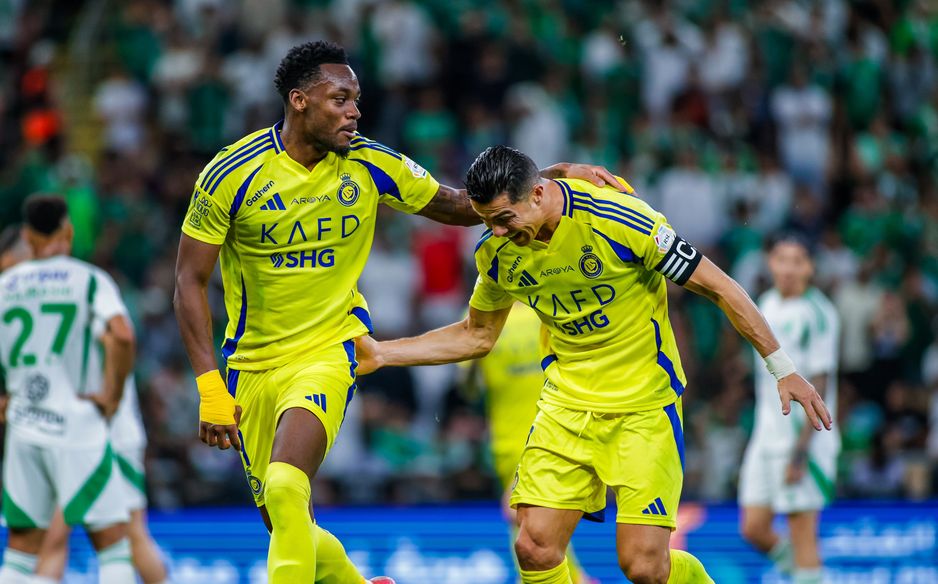 Al Nassr duo Jhon Duran (L) and Cristiano Ronaldo celebrate goal v Al Ahli