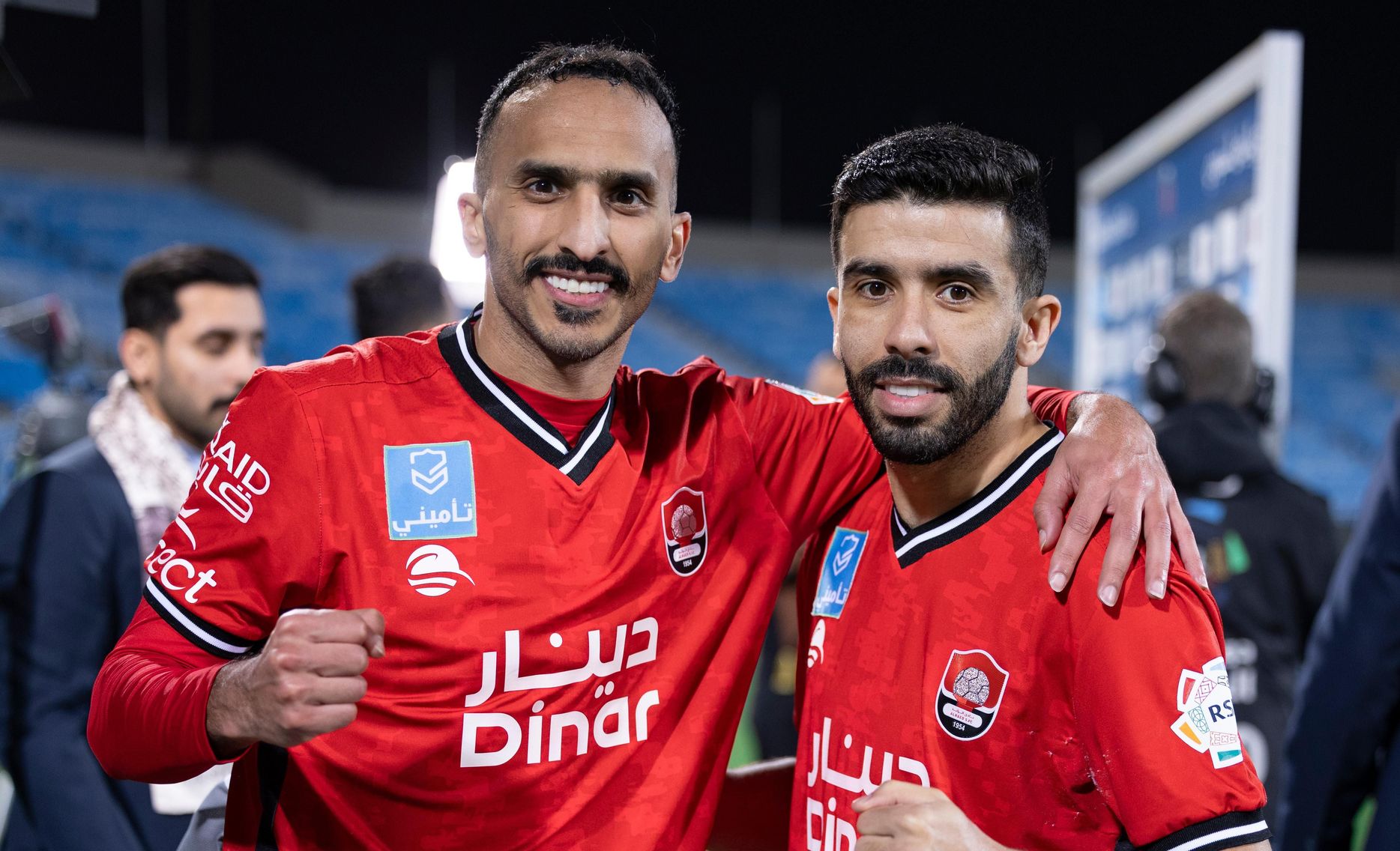 لاعبي الرائد
