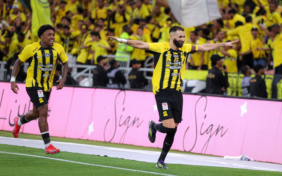 Karim Benzema scores for Al Ittihad in Saudi Clasico v Al Hilal