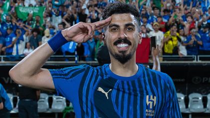 قلب دفاع الهلال الجديد علي لاجامي
