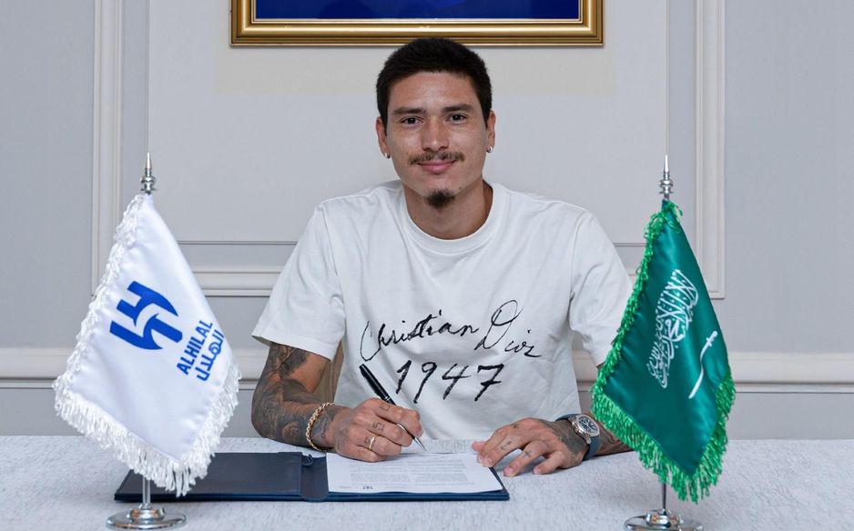 Al Hilal sign Darwin Nunez