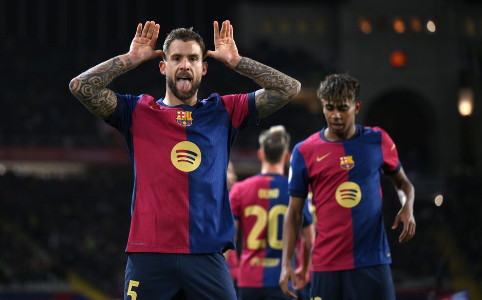 Inigo Martinez celebrates goal that helped send Barcelona into Copa del Rey final