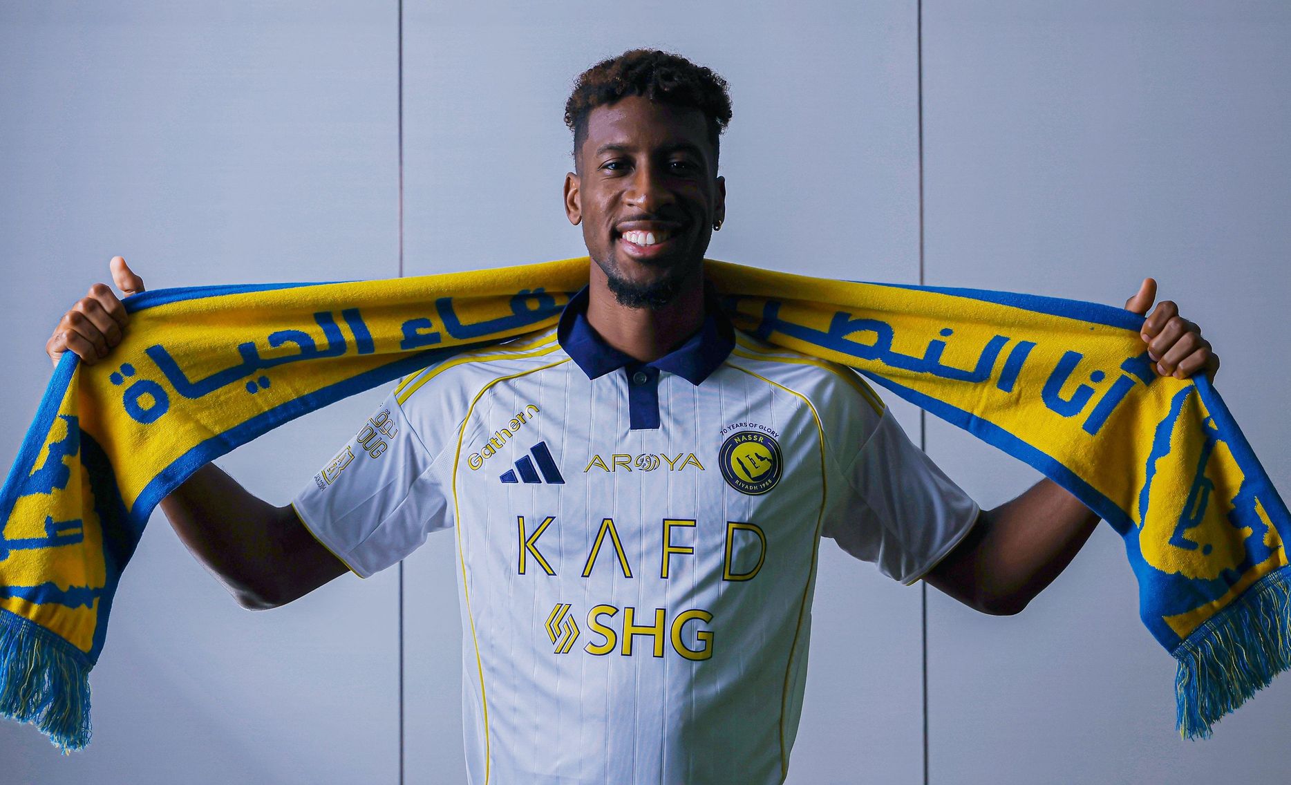 النصر يتعاقد مع كينغسلي كومان