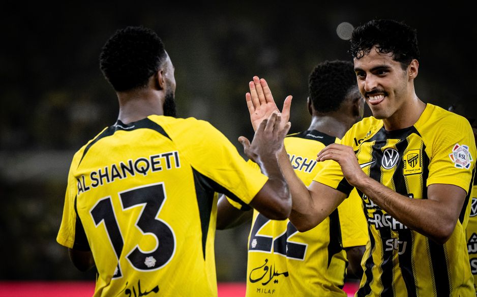 Saad Al Mousa (R) is already an RSL title-winner with Al Ittihad