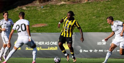 ستيفن بيرغوين في ودية الاتحاد أمام فولهام