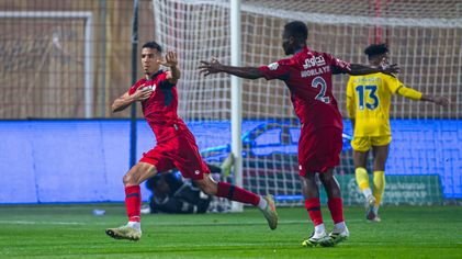 Jamal Harkass scores for Damac v Al Hazem