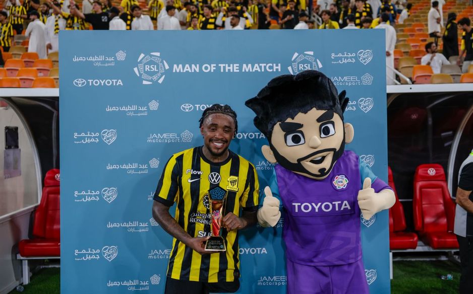 ستيفن بيرغوين نجح بتسجيل ثنائية خلال أربع دقائق