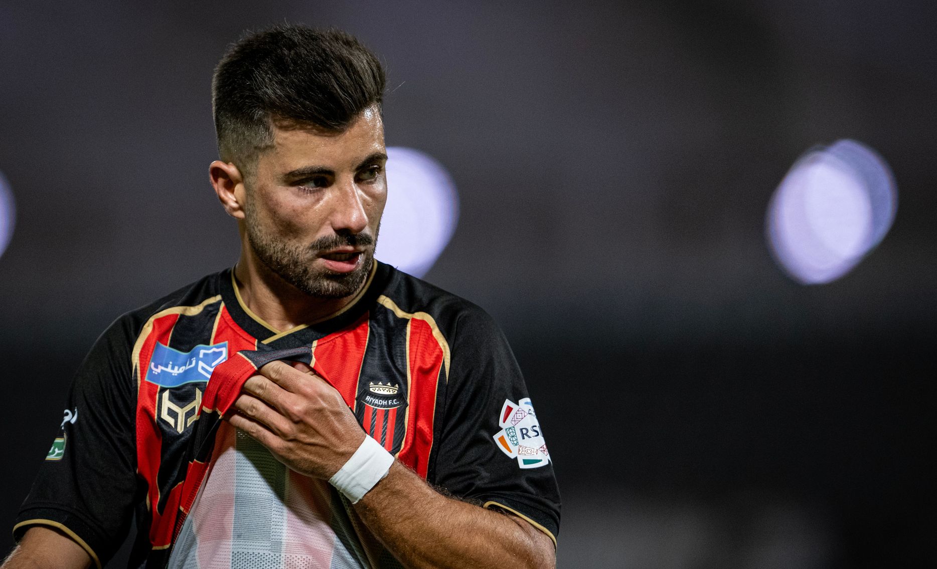 توزي سجل أسرع أهداف الرياض في دوري روشن السعودي