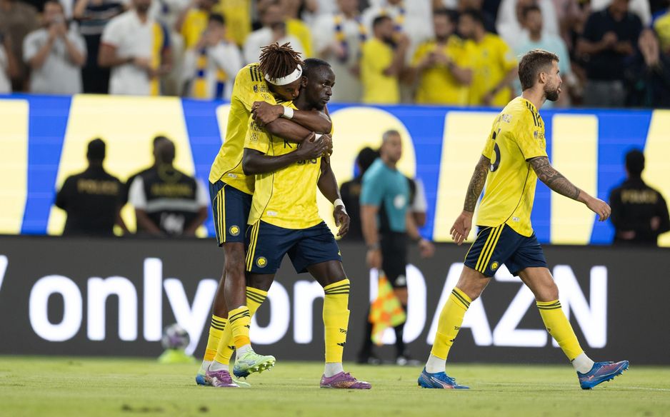 Sadio Mane (C) celebrates putting Al Nassr in front at home to Al Kholood