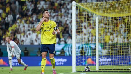 النصر يقسو على الرياض بخماسية
