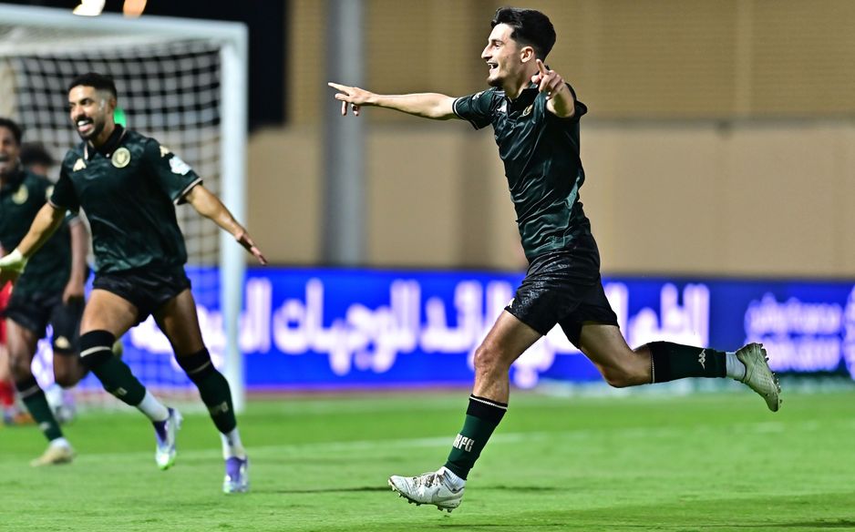 John Buckley's sublime free-kick seals Al Kholood's first win of season, at home to Damac
