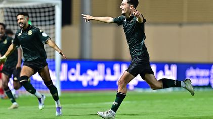 John Buckley scores free-kick for Al Kholood to defeat Damac