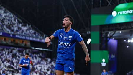 الهلال يقتنص نقاط الأخدود بثلاثية مثيرة