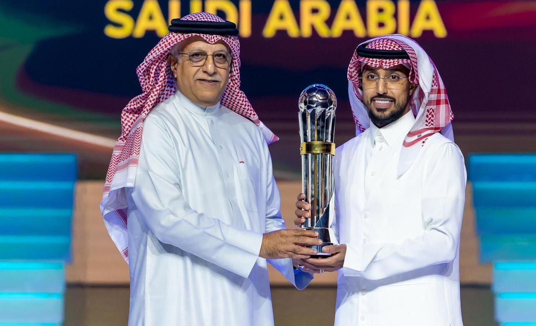 سالم الدوسري يكتب التاريخ مجددًا.. أفضل لاعب في آسيا للمرة الثانية