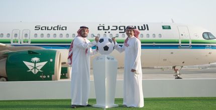 Omar Mugharbel, Chief Executive Officer of the Saudi Pro League, with Khaled Tash, Group Chief Marketing Officer of Saudia.