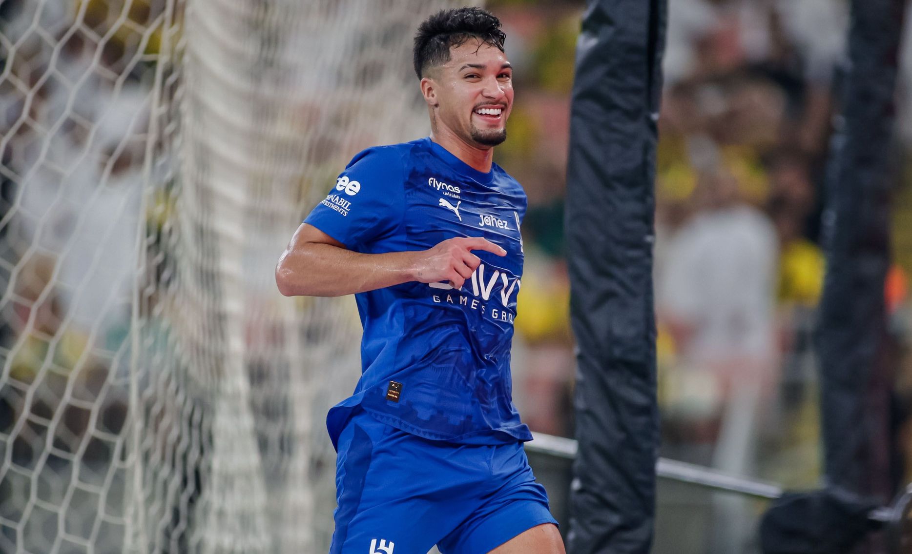 ليوناردو يسجل في الكلاسيكو الثاني على التوالي