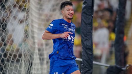 ليوناردو يسجل في الكلاسيكو الثاني على التوالي