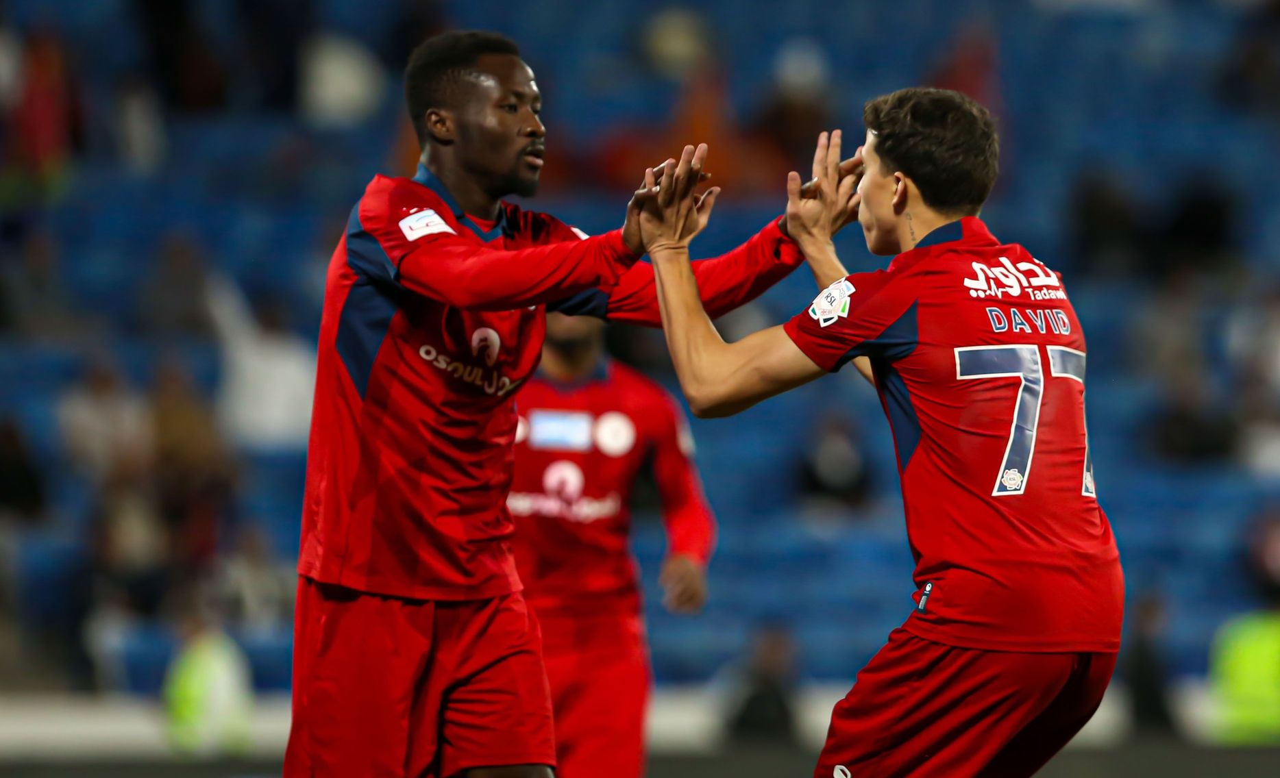 تمريرة ديفيد كايكي انتهت هدفًا في المرمى لصالح ضمك بخطأ من مروان سعدان