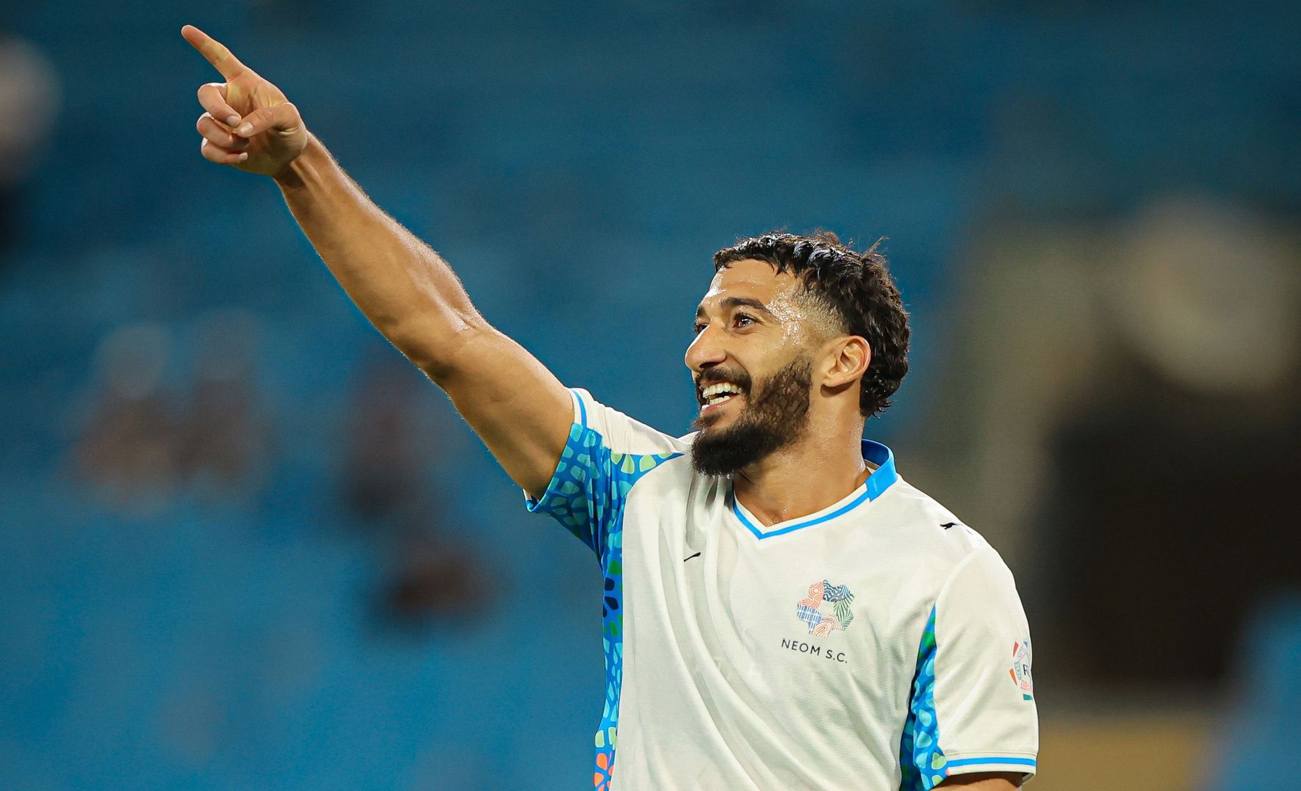 سعيد بن رحمة يحتفل بهدفيه الأولين في دوري روشن السعودي