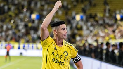 ارتدى رونالدو (العقال) بعد ثنائيته في مباراة الانتصار السابع في الدوري أمام الفيحاء