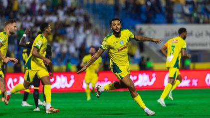 Al Khaleej striker Joshua King scores v Al Ittihad