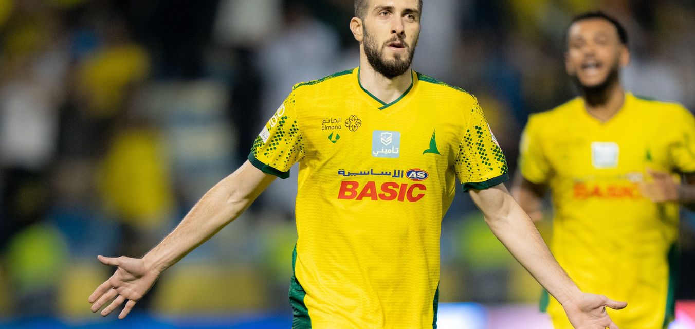 فورتونيس سجل ثنائية في تعادل الخليج أمام الاتحاد