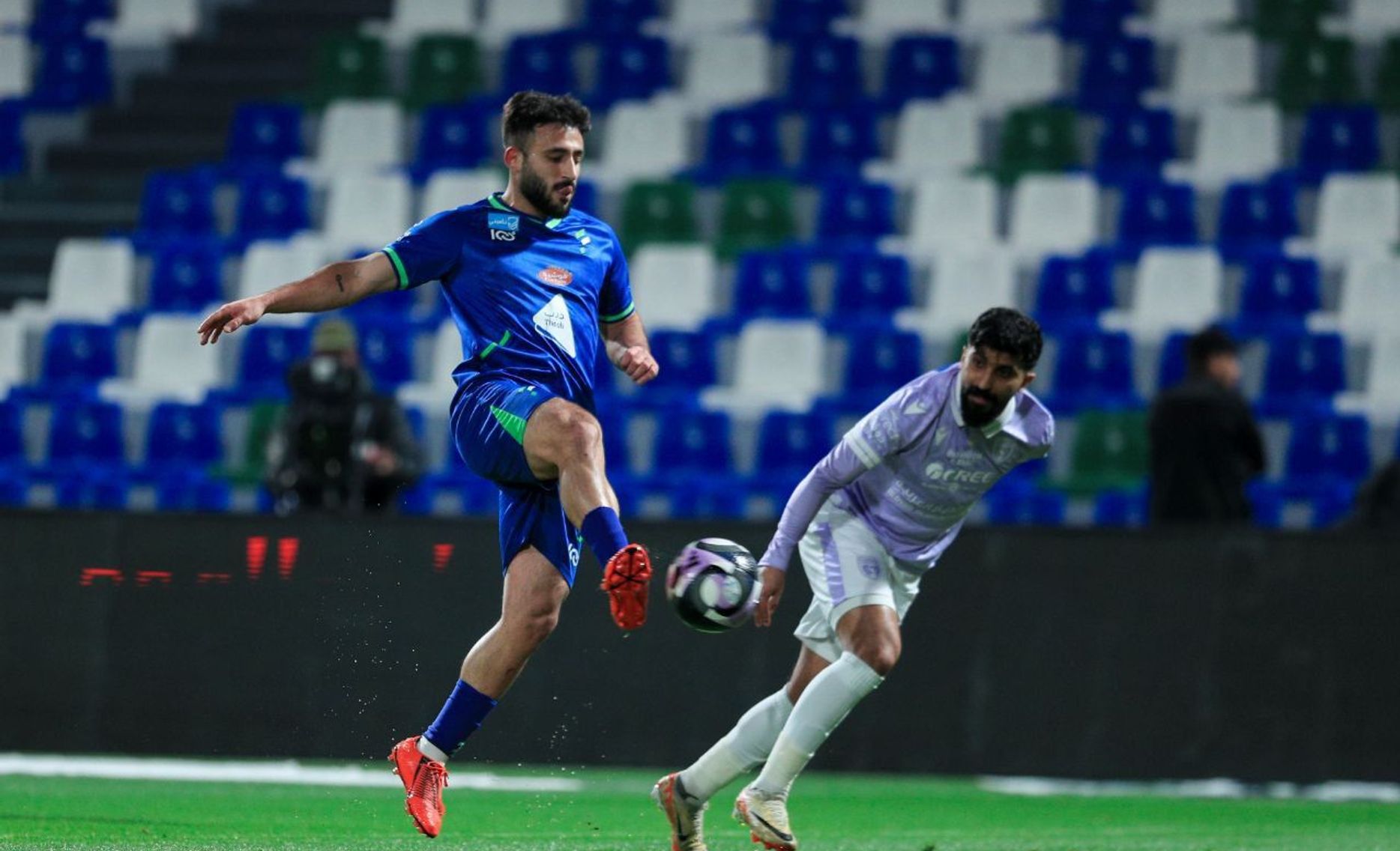 صراع التوازن والطموح في اليوم الثاني من الجولة الثامنة