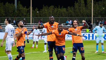 الفيحاء يحسم مواجهة الأخدود بثنائية غانفولا وساكالا