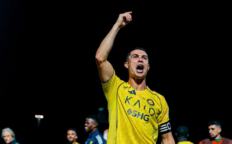 Cristiano Ronaldo leads Al Nassr's celebrations at NEOM SC