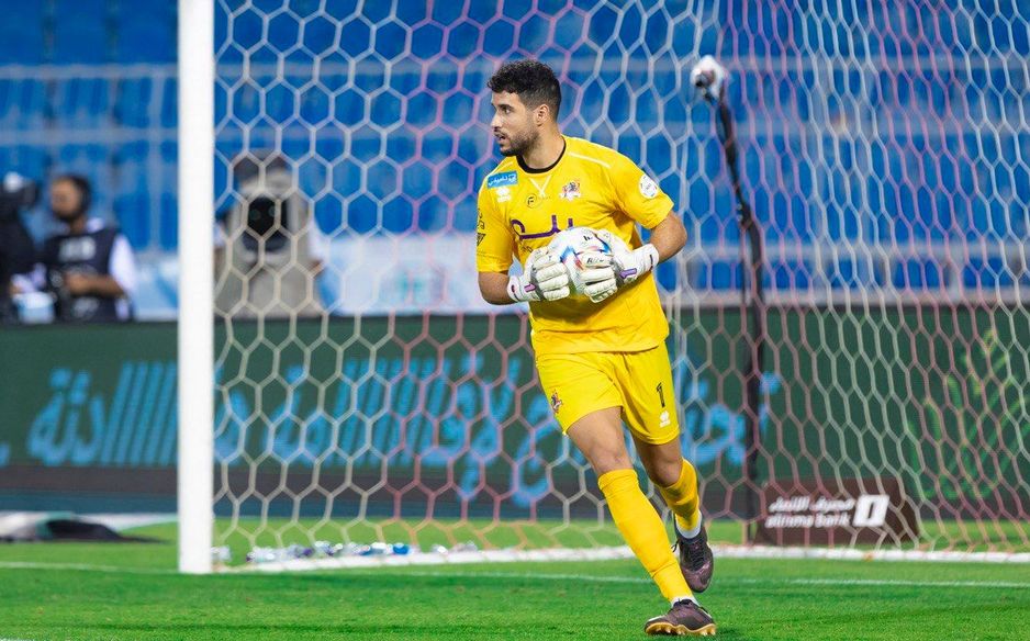 منير المحمدي مثل فريق الوحدة في 49 مباراة خلال مواسم سابقة في دوري روشن السعودي