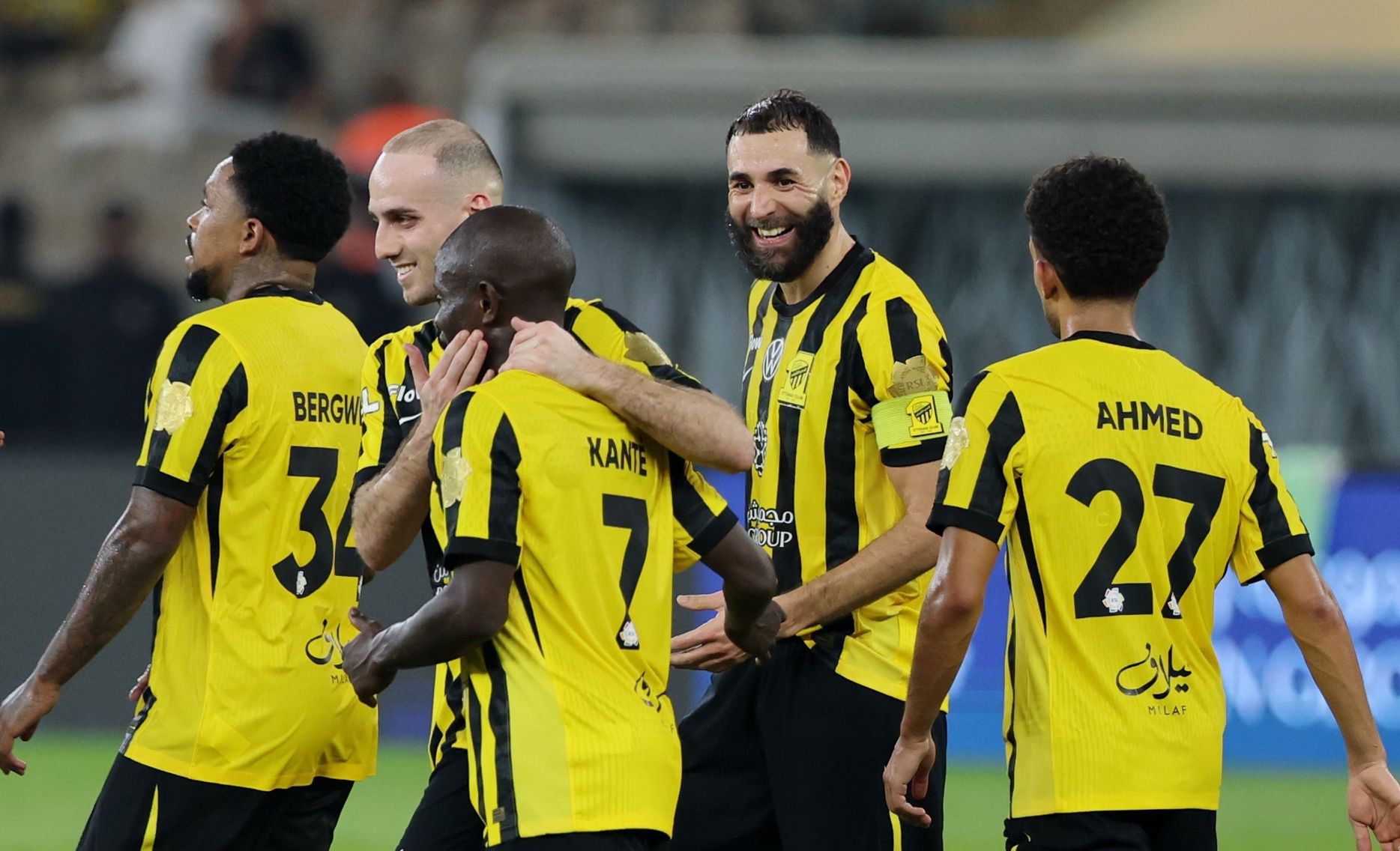 الاتحاد يعبر الرياض بثنائية