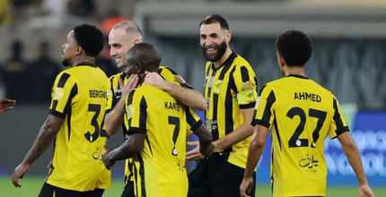 الاتحاد يعبر الرياض بثنائية