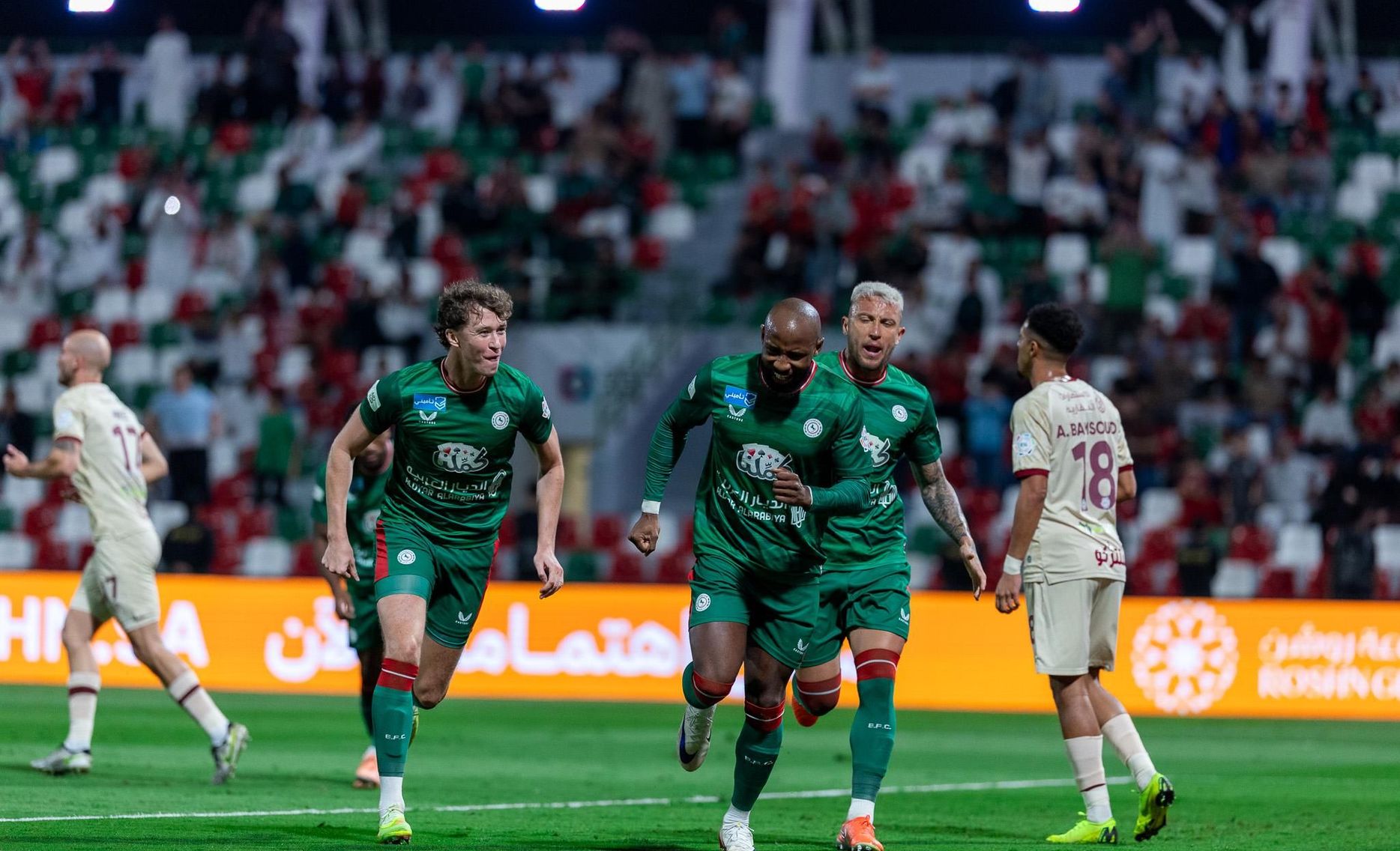 الاتفاق ينتصر على الفيحاء في مباراة مثيرة