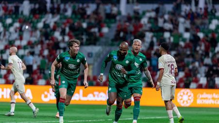 الاتفاق ينتصر على الفيحاء في مباراة مثيرة