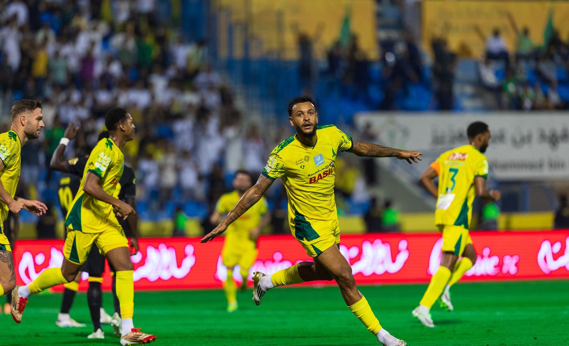 الخليج يستعيد هدافه.. كينغ يقترب من العودة