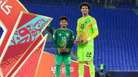 العليوة والشنقيطي يضيئون سماء الخليج بجوائز الأفضلية