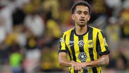 أحمد الغامدي محتفلًا بالهدف الافتتاحي في قمة الاتحاد والشباب