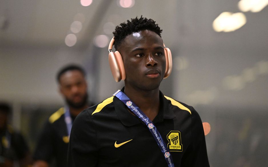 روجر فرنانديز يشارك في المباراة الثالثة مع الاتحاد بعد مباراة الخليج وديربي البحر أمام الأهلي