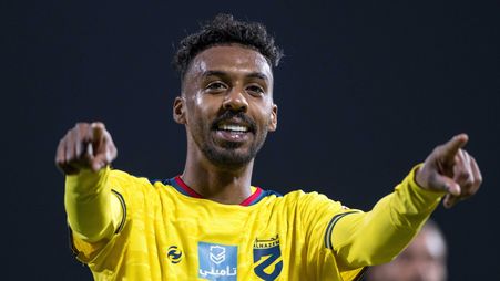 نواف الحبشي افتتح التسجيل في مباراة الرياض والحزم