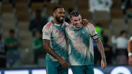 الأهلي ينتصر على الفيحاء بثنائية إيبانيز وإيفان توني