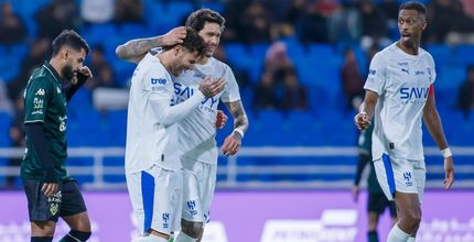 الهلال يقلص الفارق مع النصر بثلاثية في شباك الخلود