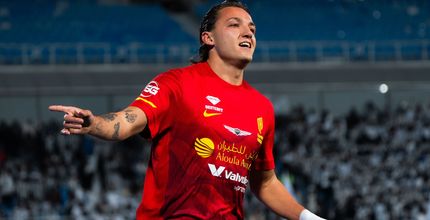 ماتيو ريتيغي محتفلًا بهدفه السابع في الموسم خلال مواجهة الشباب