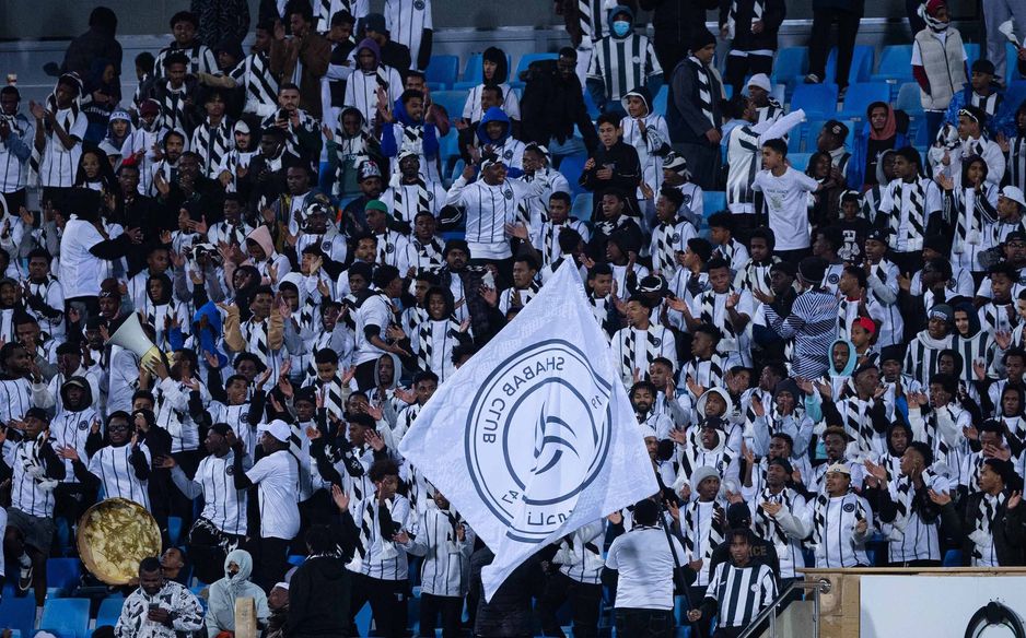 أحس أنصار الشباب بالتفاؤل في الشوط الثاني من المباراة بعد شوط أول محبط بالنسبة لهم