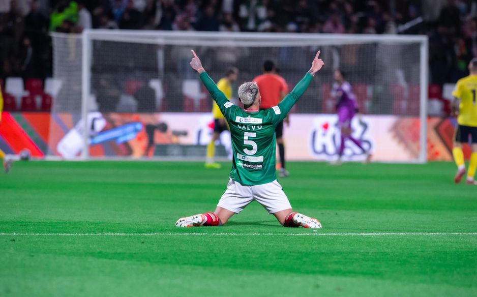 قدم كالفو وزملاءه مباراة ملحمية أمام النصر انتهت بأربعة أهداف بالتساوي بين الفريقين