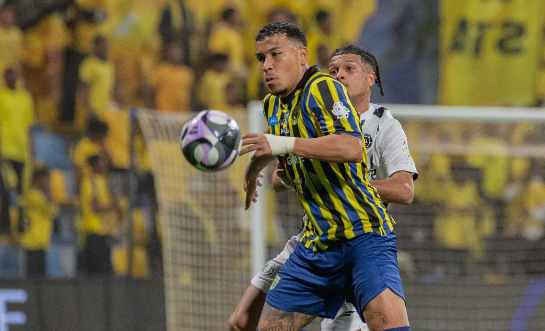 نجح التعاون في الوصول إلى انتصاره العاشر في يوم تاريخي للنادي