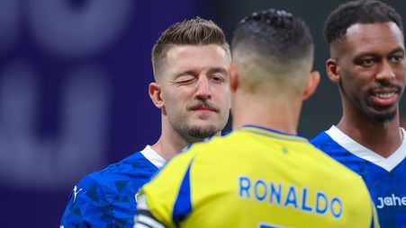 سيرجي سافيتش ورونالدو قبل انطلاق مواجهة أبريل من العام الماضي