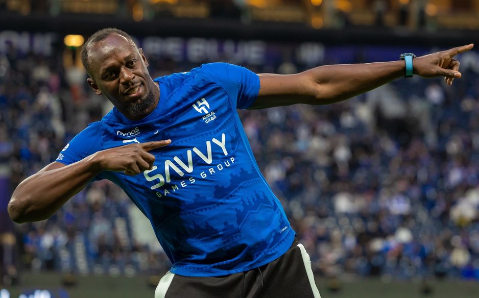 العداء الجامايكي يوسين بولت صاحب الميدالية الذهبية الأولمبية يحضر ديربي العاصمة بين الهلال والنصر